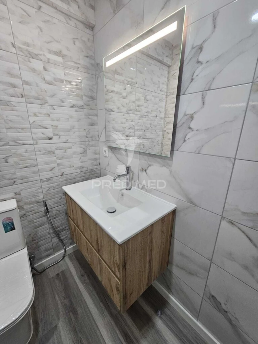 Apartamento T2 para Venda em Costa da Caparica Foto 6