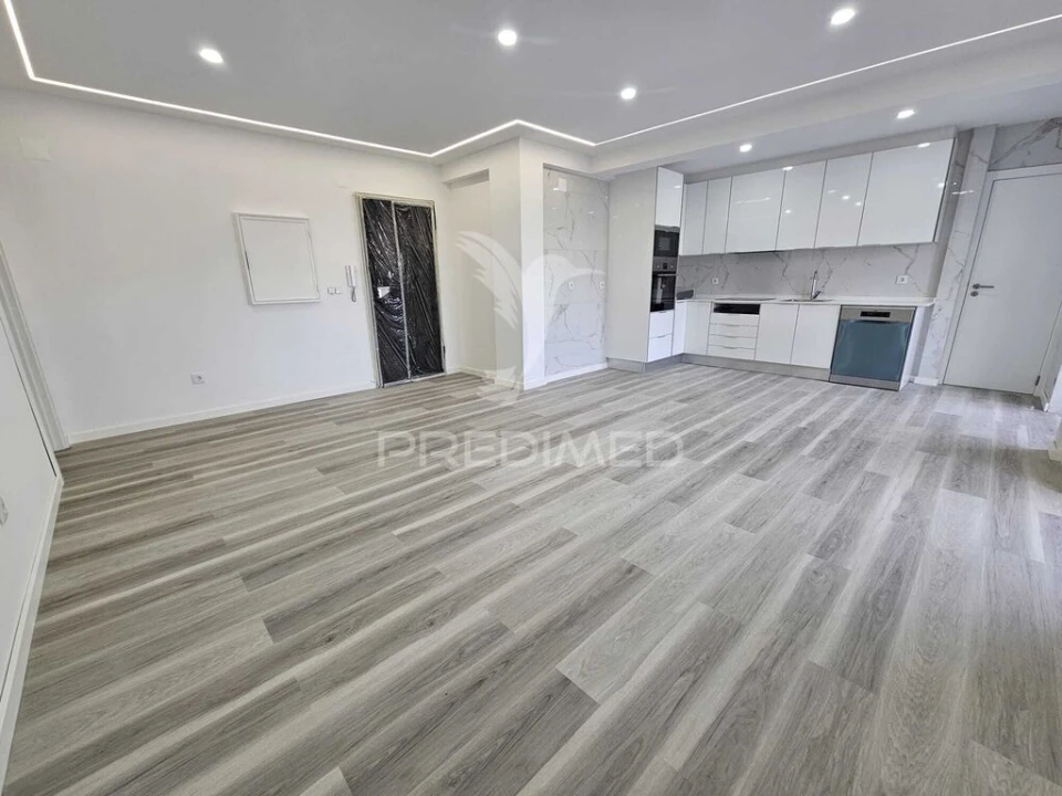 Apartamento T2 para Venda em Costa da Caparica Foto 14