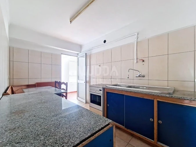 Apartamento T3 para Venda em Sé, Santa Maria e Meixedo Foto 8