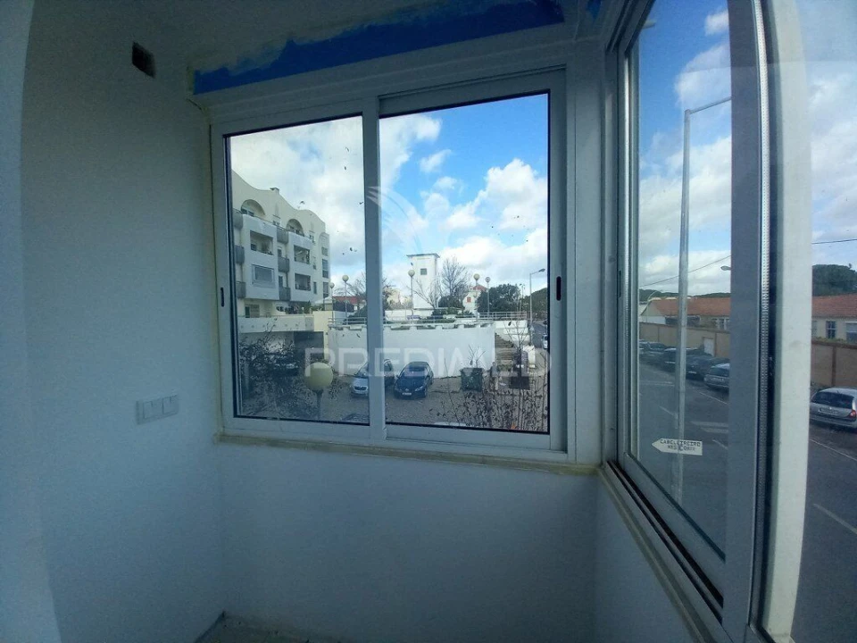 Apartamento T4 para Venda em Laranjeiro e Feijó Foto 12