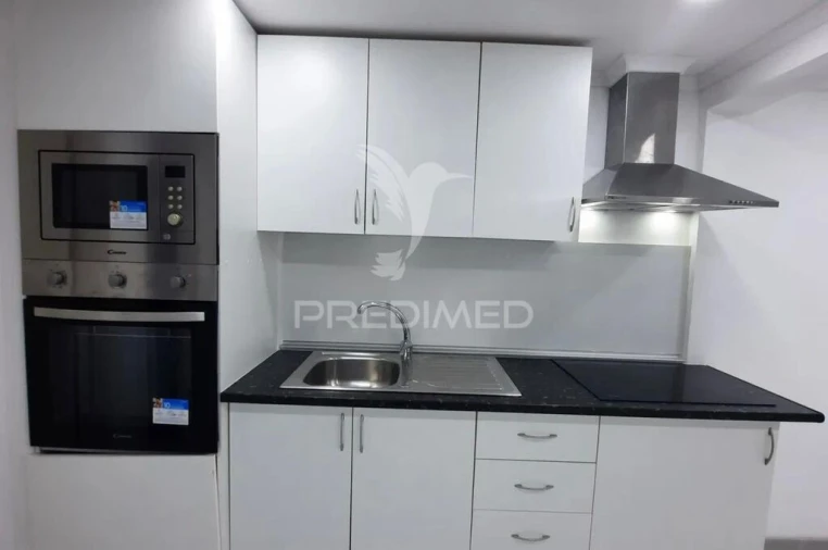 Apartamento T1 para Venda em Corroios Foto 2