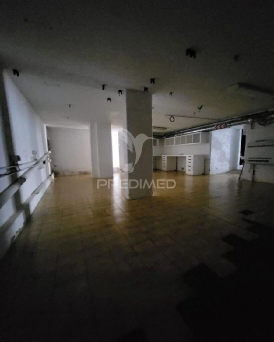 Loja para Venda em Loures Foto 3
