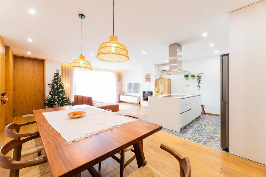 Moradia T3 para Venda em Manhente Foto 6