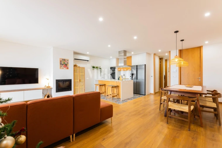 Moradia T3 para Venda em Manhente Foto 2