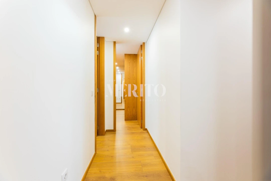 Moradia T3 para Venda em Manhente Foto 8