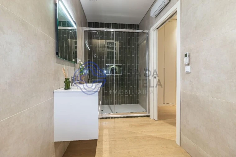 Apartamento T2 para Venda em Freamunde Foto 41