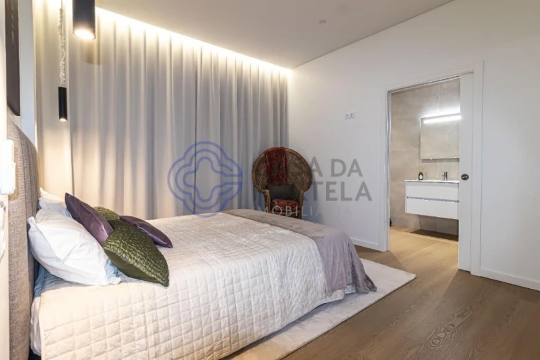 Apartamento T2 para Venda em Freamunde Foto 30