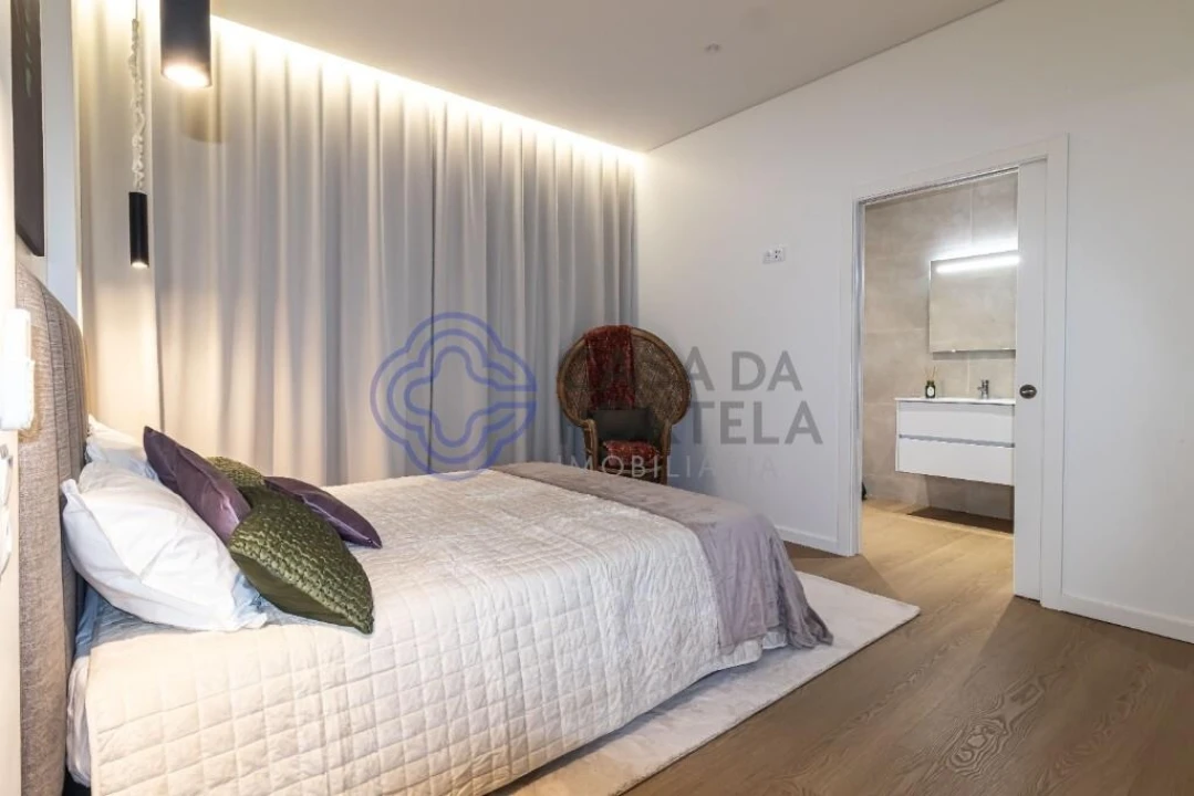 Apartamento T2 para Venda em Freamunde Foto 30