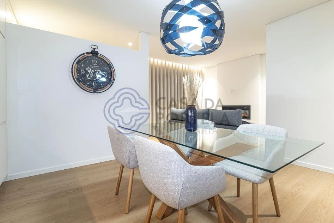 Apartamento T2 para Venda em Freamunde Foto 4