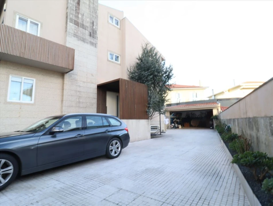 Moradia T3 para Venda em Rio Tinto Foto 1