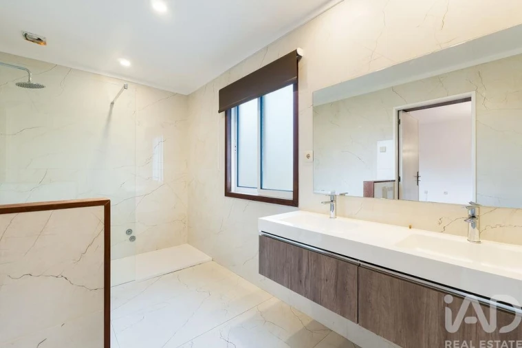 Moradia T6 para Venda em São Mamede de Infesta e Senhora da Hora Foto 15