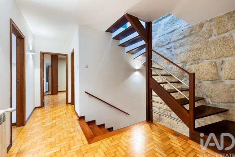 Moradia T6 para Venda em São Mamede de Infesta e Senhora da Hora Foto 17