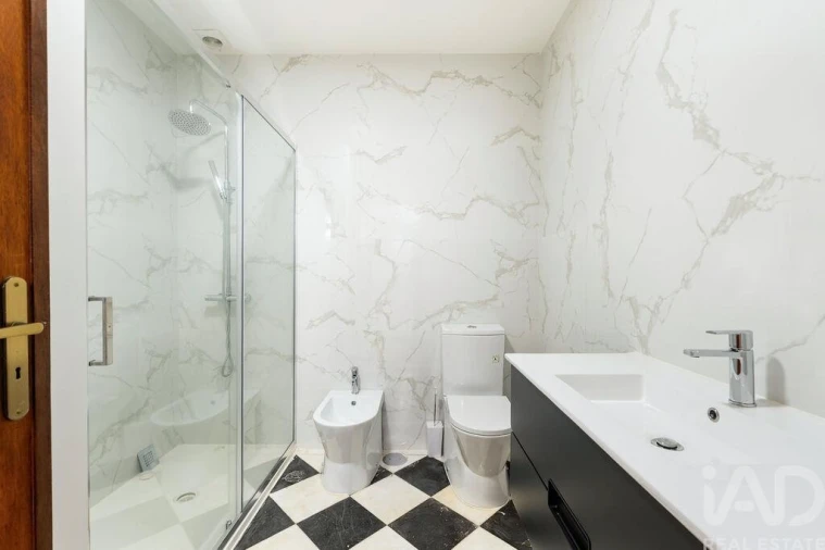 Moradia T6 para Venda em São Mamede de Infesta e Senhora da Hora Foto 12