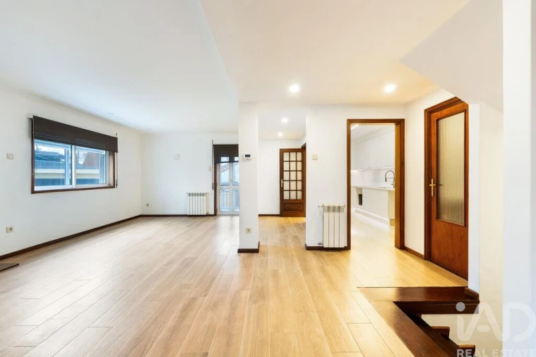 Moradia T6 para Venda em São Mamede de Infesta e Senhora da Hora Foto 5