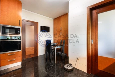 Apartamento T4 para Venda em Matosinhos e Leça da Palmeira