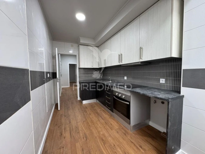 Apartamento T3 para Venda em Setubal (São Sebastião) Foto 3