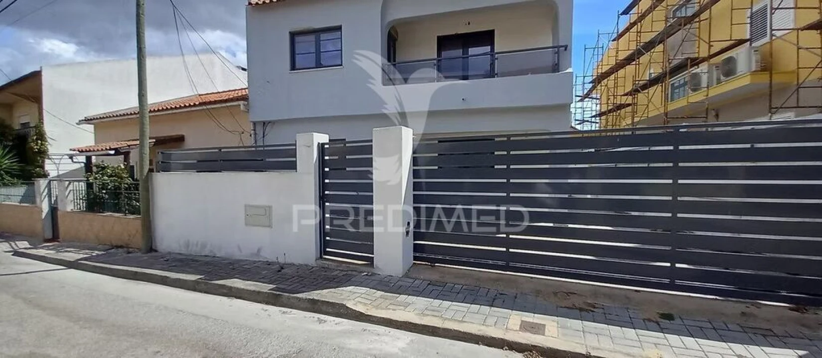 Moradia T5 para Venda em Amora Foto 8