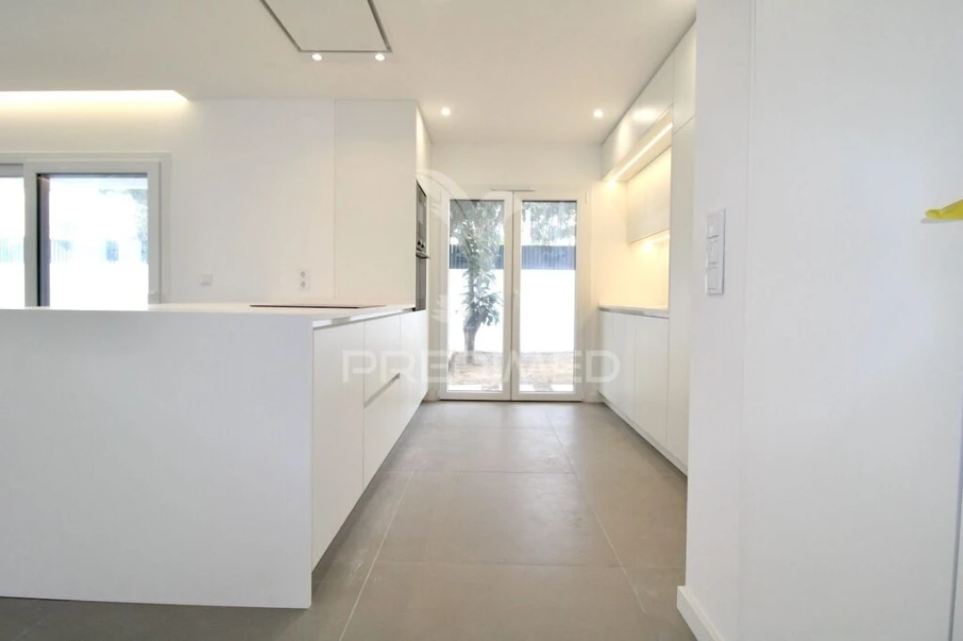 Moradia T3 para Venda em Charneca de Caparica e Sobreda Foto 10