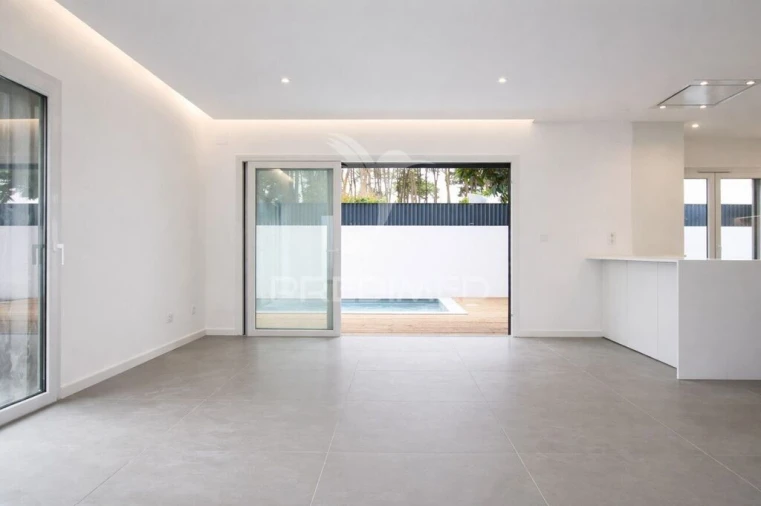 Moradia T3 para Venda em Charneca de Caparica e Sobreda Foto 10