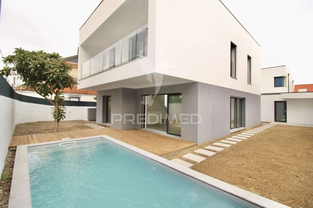 Moradia T3 para Venda em Charneca de Caparica e Sobreda Foto 15