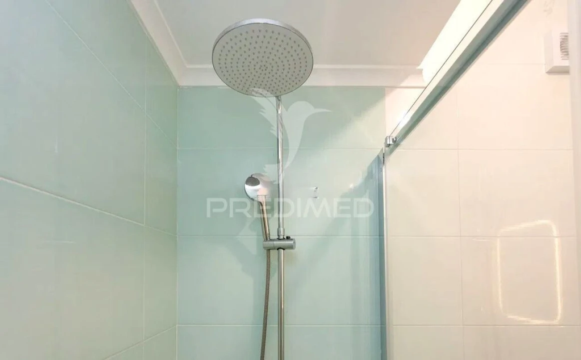 Apartamento T3 para Venda em Portimão Foto 16