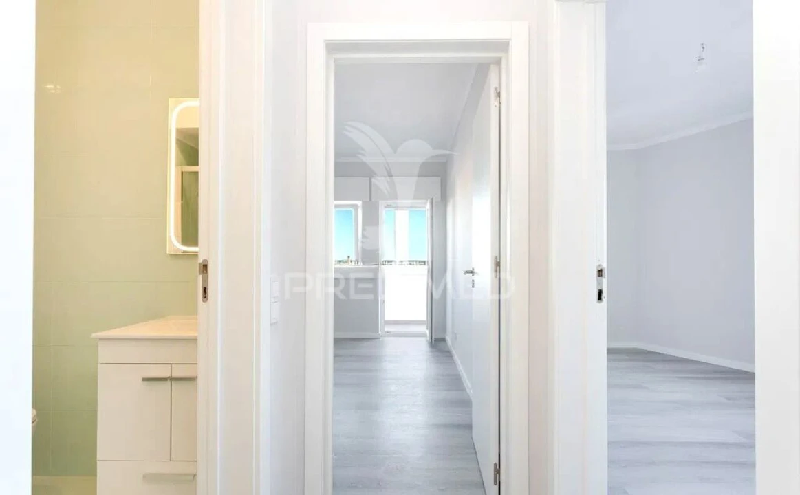 Apartamento T3 para Venda em Portimão Foto 6