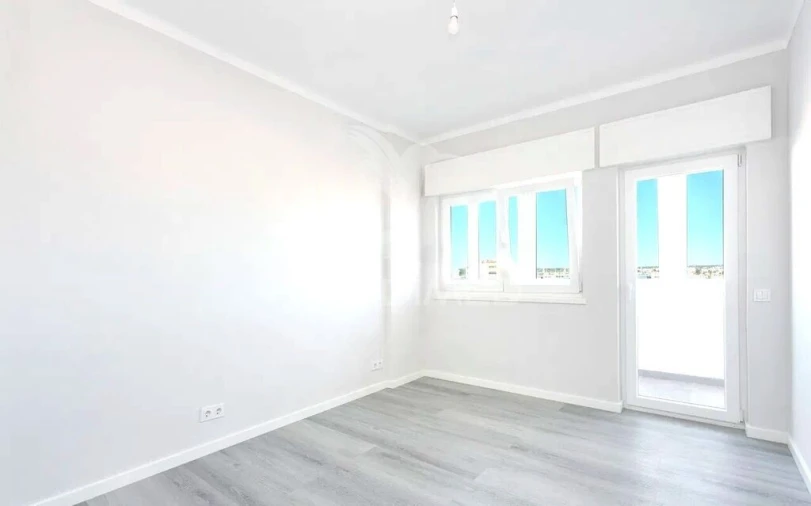 Apartamento T3 para Venda em Portimão Foto 11