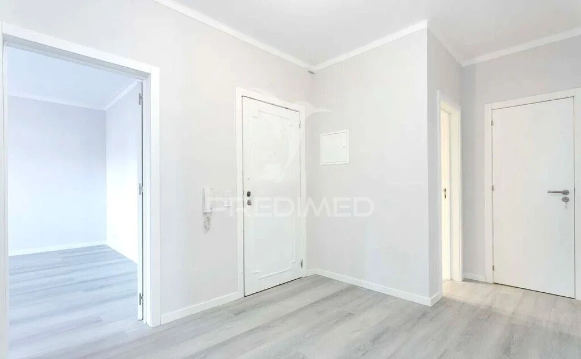 Apartamento T3 para Venda em Portimão Foto 3
