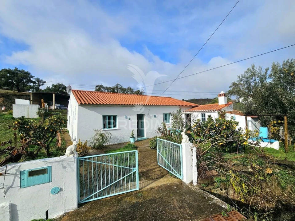 Moradia T3 para Venda em Almodôvar e Graça dos Padrões Foto 1