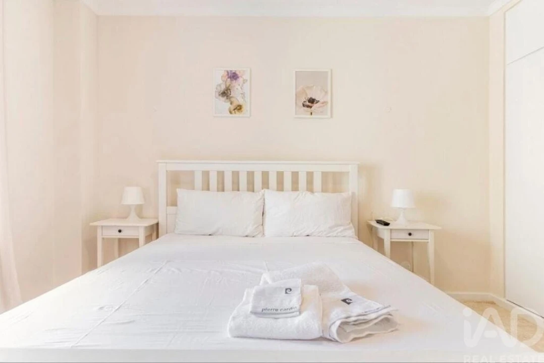 Apartamento T3 para Arrendamento em Lumiar Foto 4