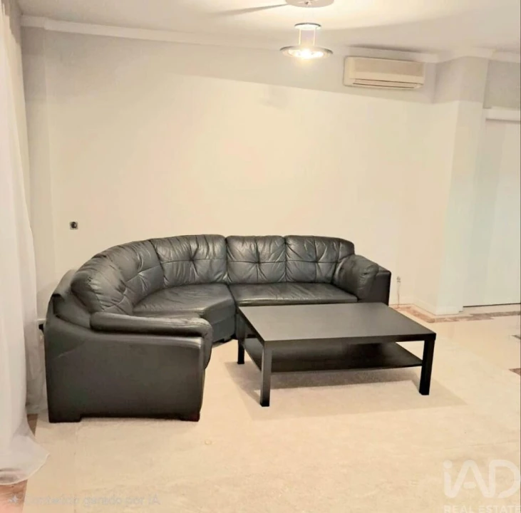 Apartamento T3 para Arrendamento em Lumiar Foto 12