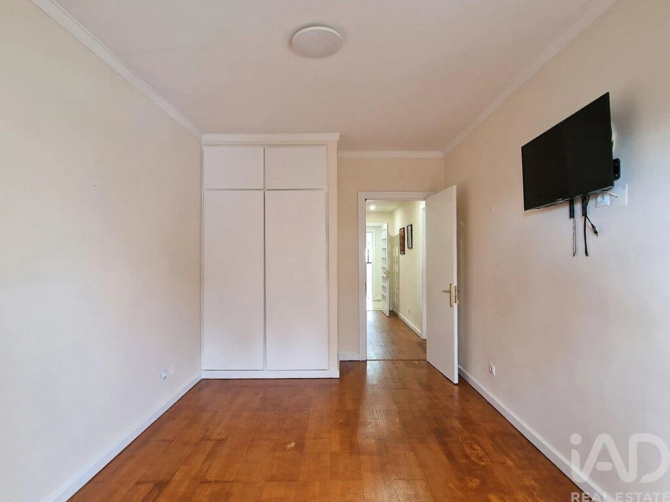 Apartamento T3 para Arrendamento em Lumiar Foto 20