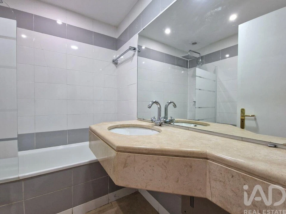 Apartamento T3 para Arrendamento em Lumiar Foto 15