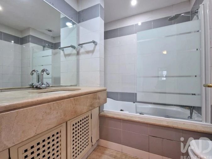 Apartamento T3 para Arrendamento em Lumiar Foto 18