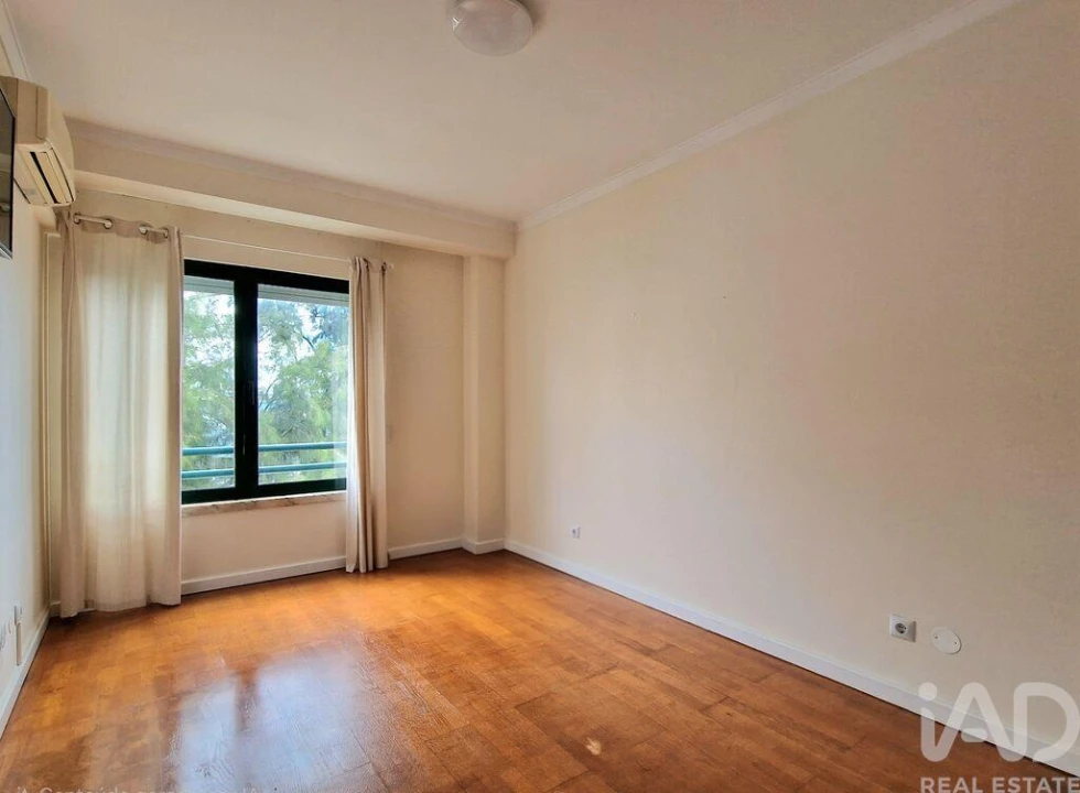 Apartamento T3 para Arrendamento em Lumiar Foto 19