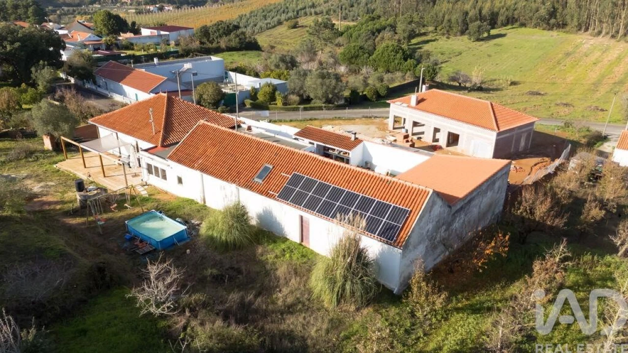 Moradia T4 para Venda em Cadaval e Pêro Moniz Foto 29