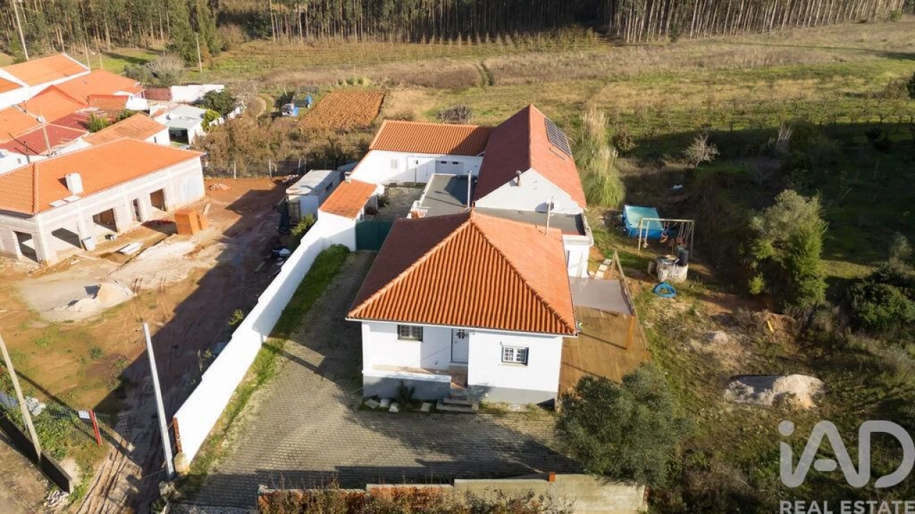 Moradia T4 para Venda em Cadaval e Pêro Moniz Foto 30