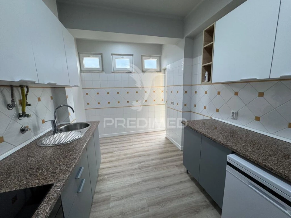 Apartamento T2 para Venda em Setubal (São Sebastião) Foto 2