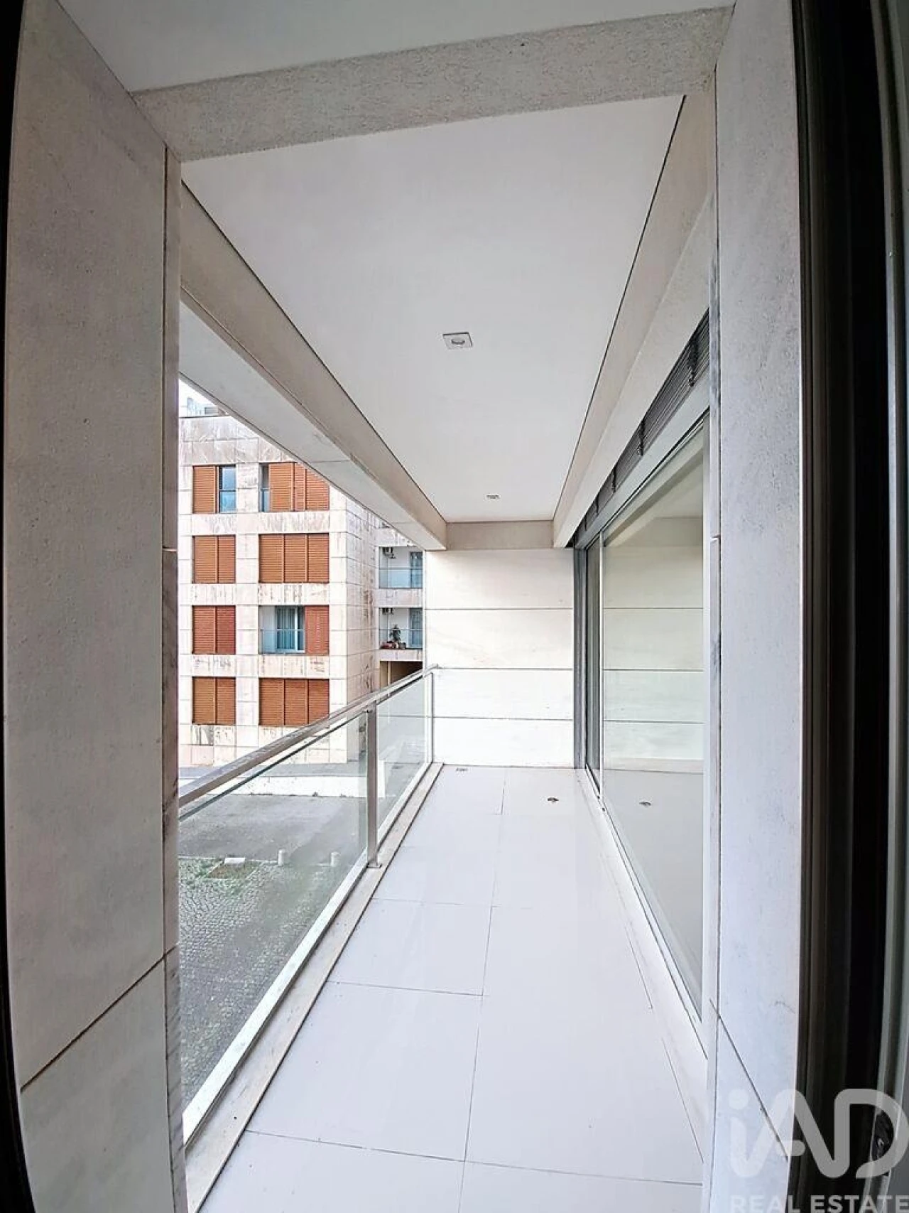 Apartamento T2 para Arrendamento em Silvalde Foto 4