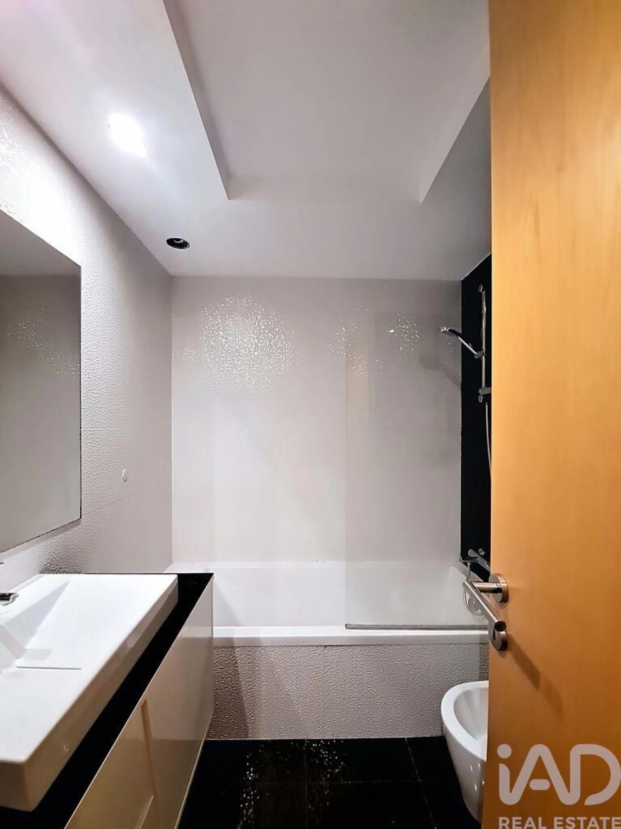 Apartamento T2 para Arrendamento em Silvalde Foto 15