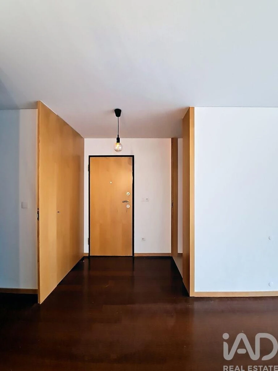 Apartamento T2 para Arrendamento em Silvalde Foto 7