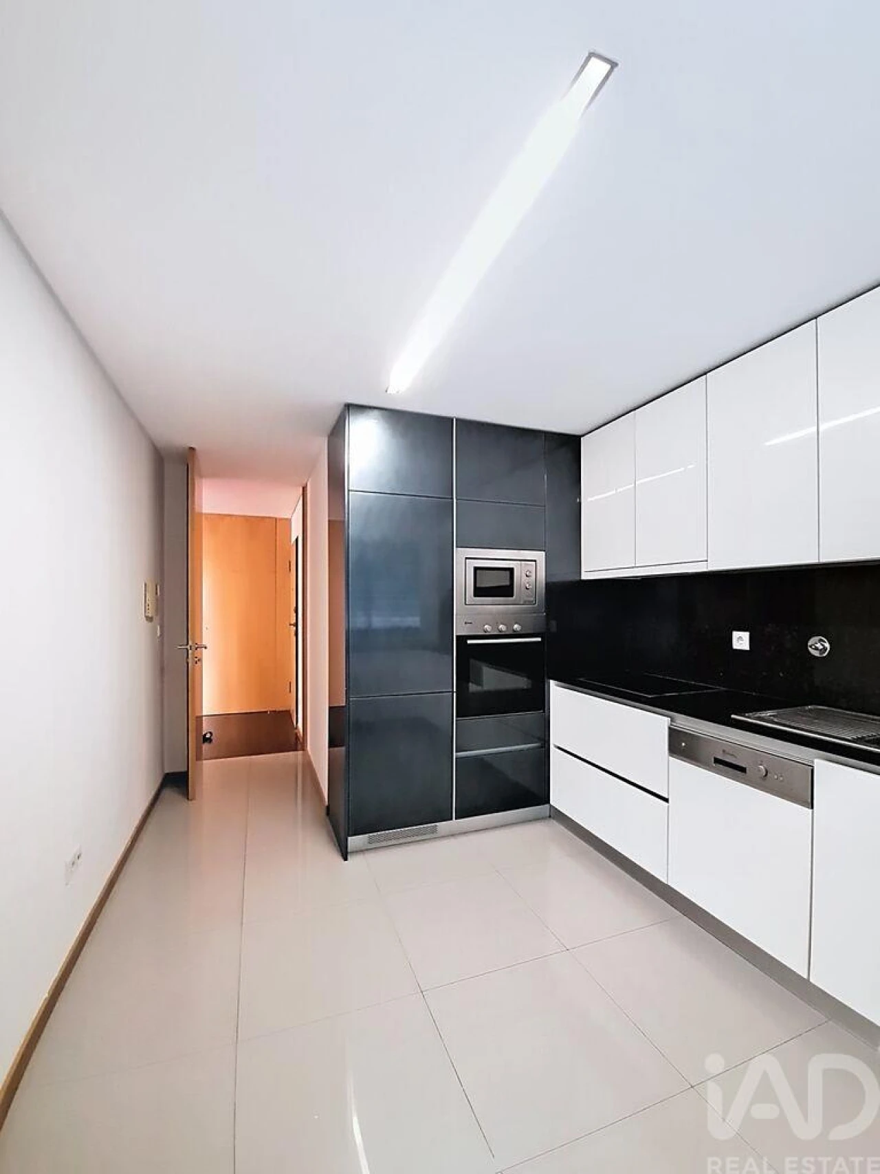Apartamento T2 para Arrendamento em Silvalde Foto 5
