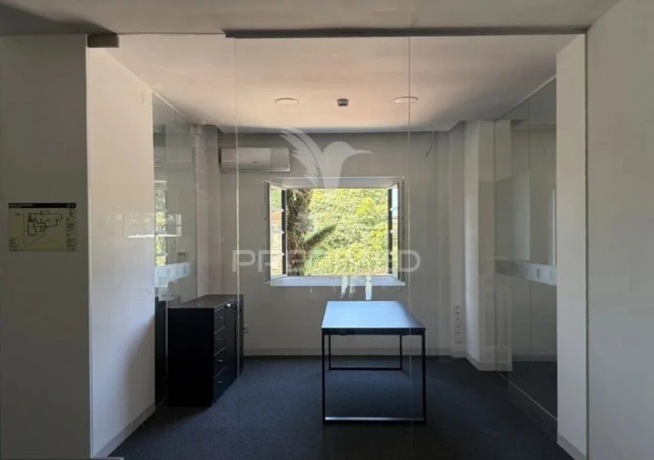 Escritório para Arrendamento em Ramalde Foto 5