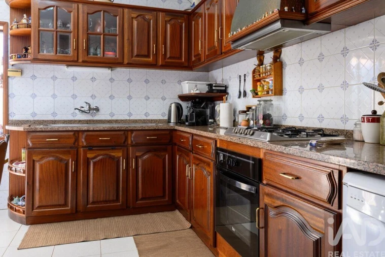 Moradia T4 para Venda em Aguada de Cima Foto 30