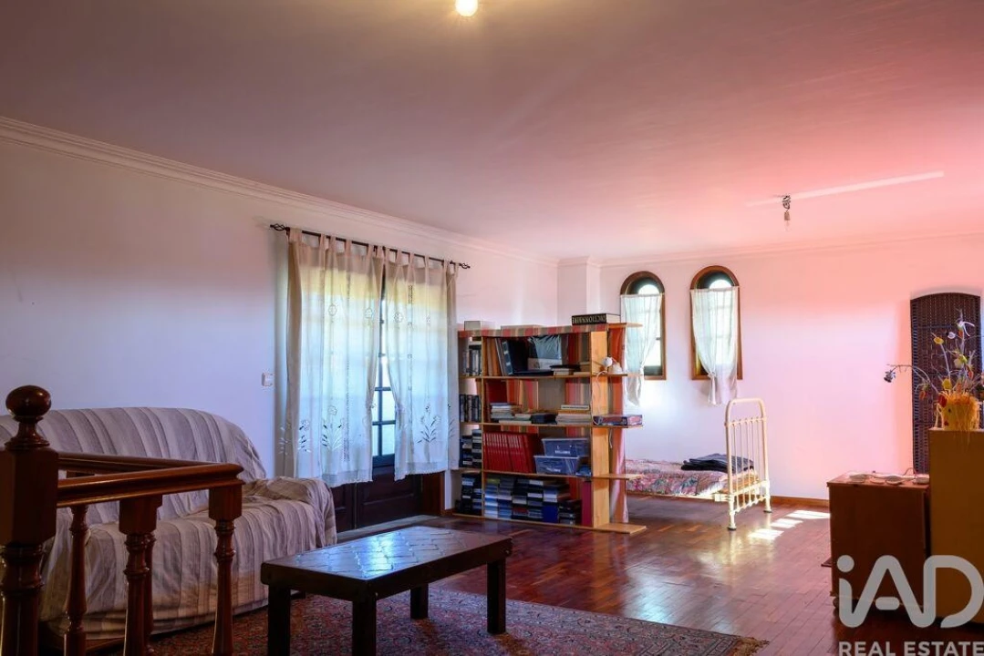 Moradia T4 para Venda em Aguada de Cima Foto 33