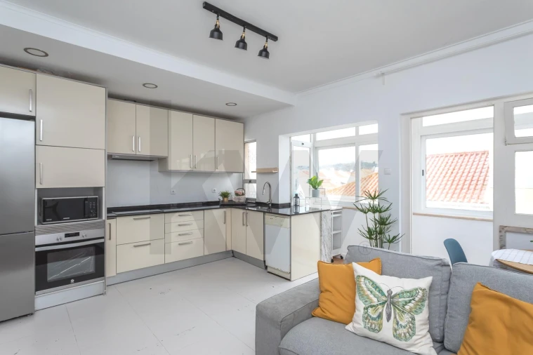 Apartamento T1 para Arrendamento em Falagueira-Venda Nova Foto 3