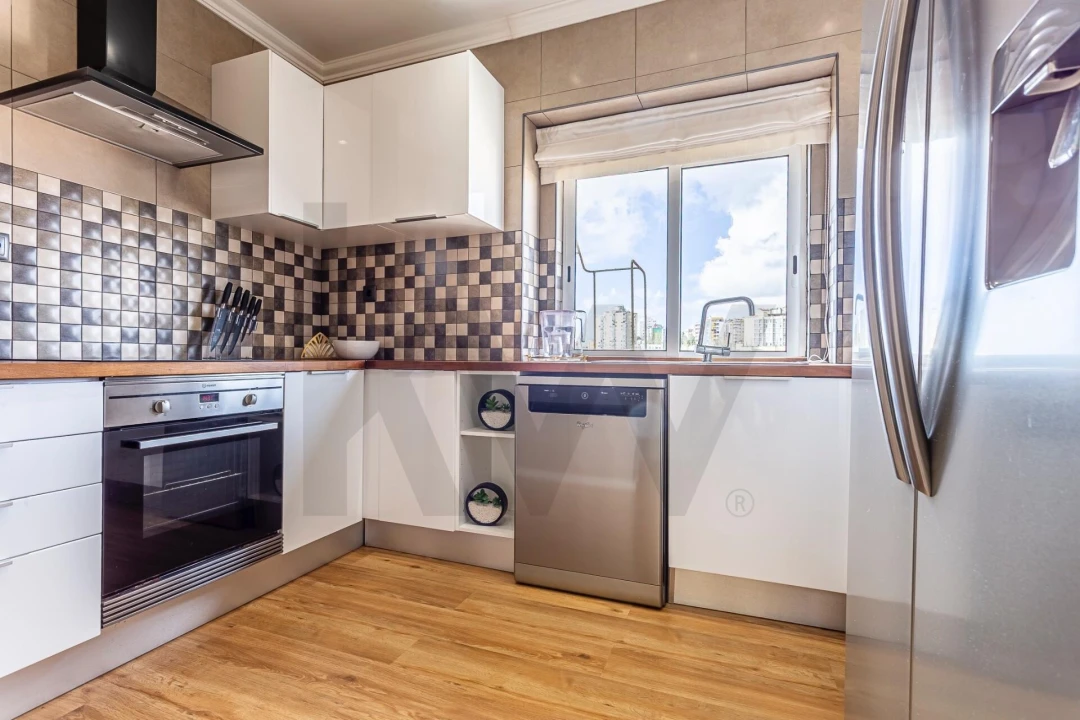 Apartamento T2 para Venda em Queluz e Belas Foto 6