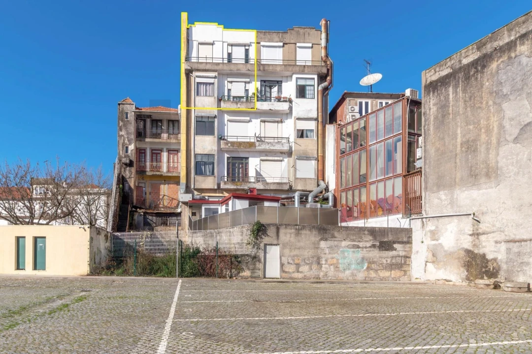 Apartamento T2 para Venda em Cedofeita, Santo Ildefonso, Sé, Miragaia, São Nicolau e Vitória Foto 4