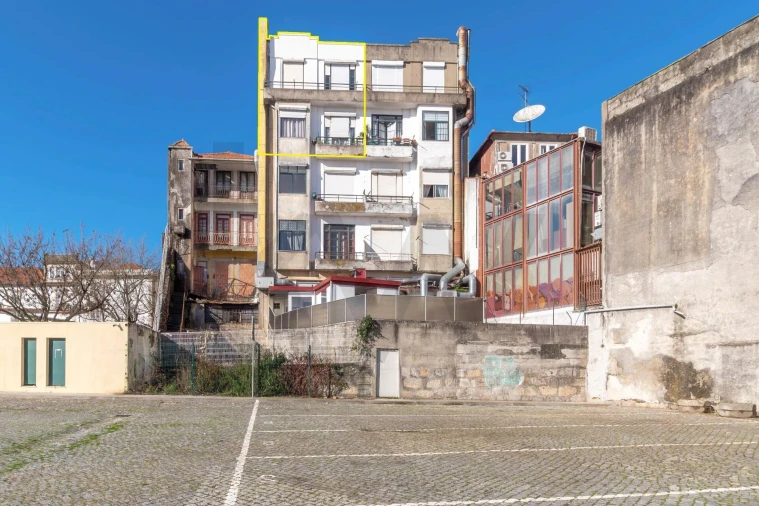 Apartamento T2 para Venda em Cedofeita, Santo Ildefonso, Sé, Miragaia, São Nicolau e Vitória Foto 4