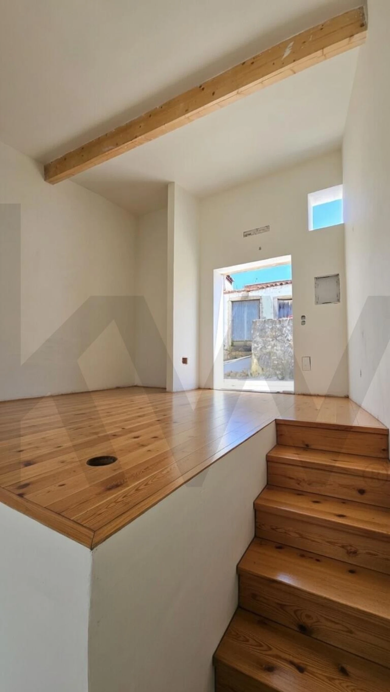 Moradia T1 para Venda em Carregueiros Foto 17